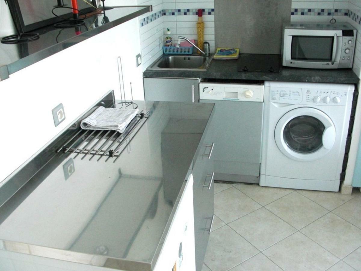 Agreable Appartement 4 Personnes A Villeneuve-Loubet Plage, Piscine, Mer, Commerces A Proximite Esterno foto